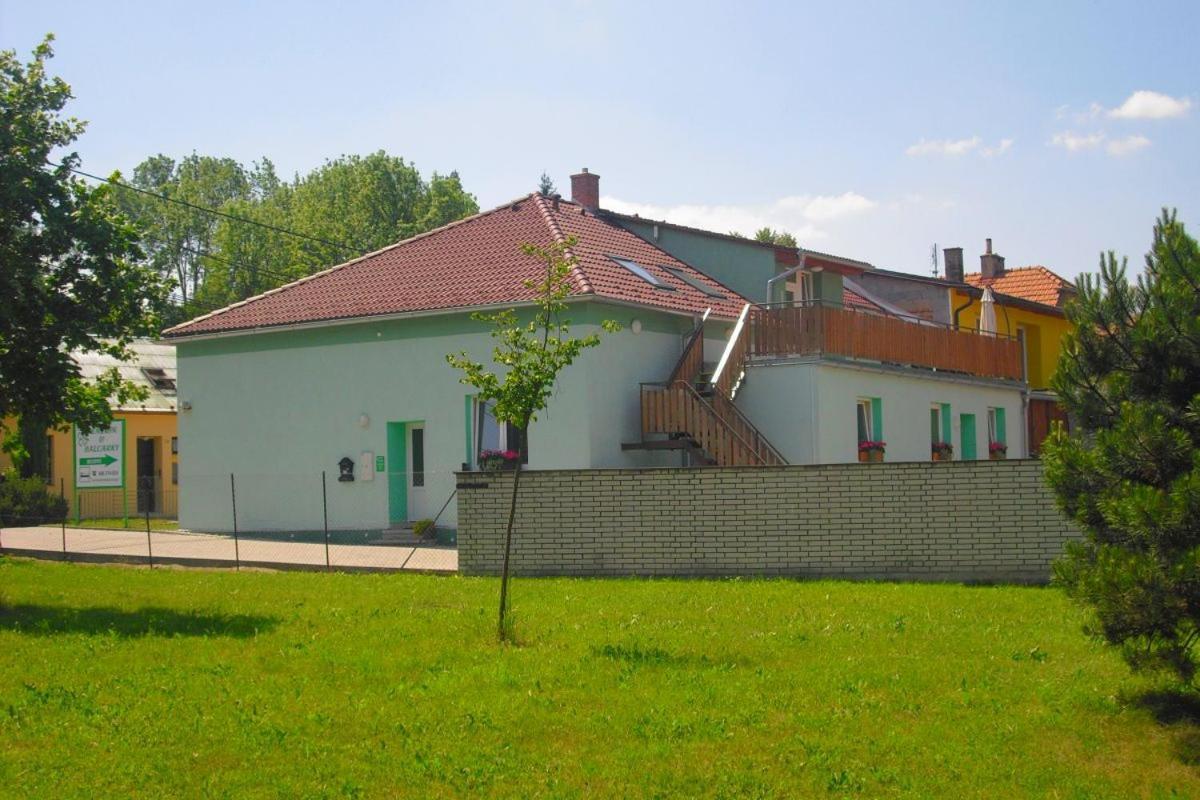Penzion U Balcarky Ostrov u Macochy المظهر الخارجي الصورة